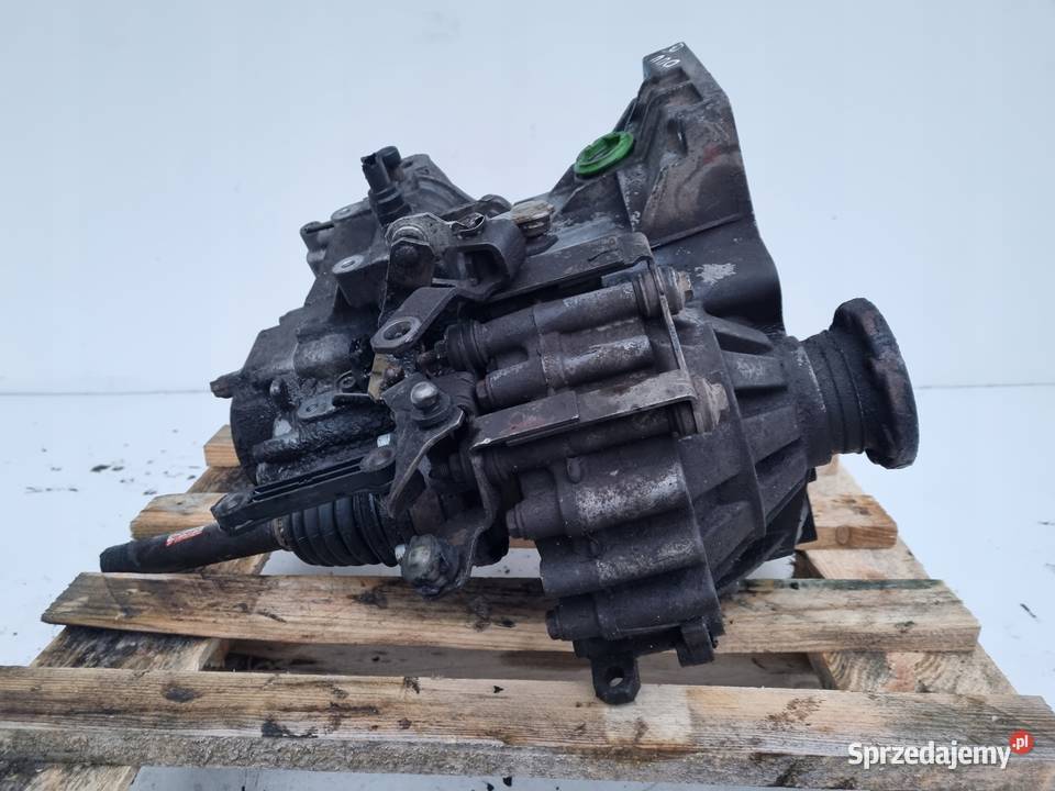 Audi A3 16 16V SKRZYNIA BIEGÓW DUU manualna Janów