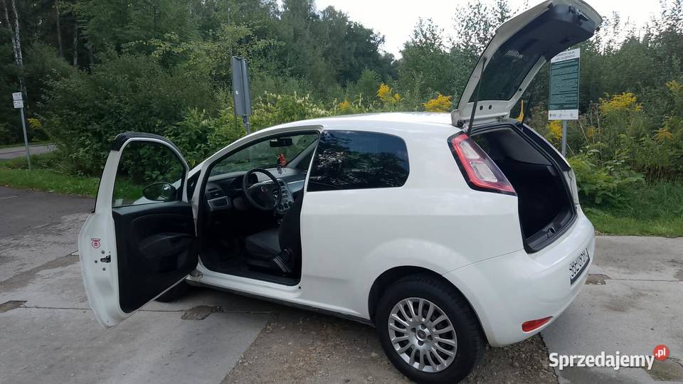 fiat grande punto Vat 1 EURO 5 Rok produkcji 2013 Samochody dostawcze Będzin