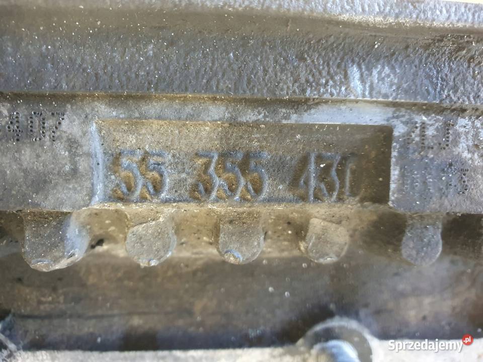 Opel Corsa D 12 16V GŁOWICA CYLINDRÓW 55355430