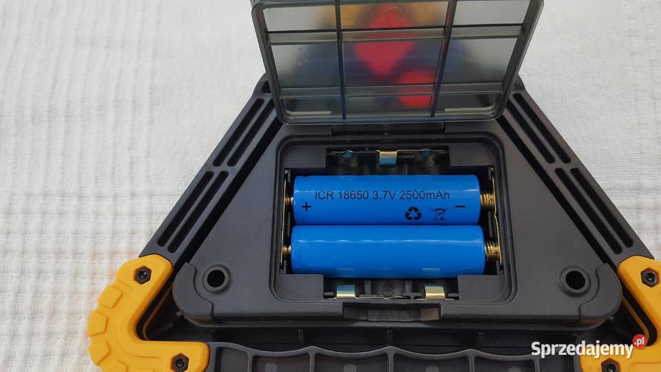 TRÓJKĄT OSTRZEGAWCZY LED AKUMULATOROWY POWERBANK Poznań