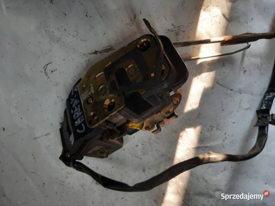 Kia Carens II Zamek Drzwi Lewy Przód Ksawerów