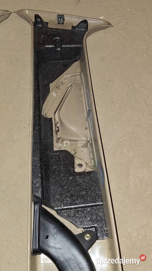 Osłona słupków B lewa prawa SAAB 95 osobowe małopolskie Kraków sprzedam