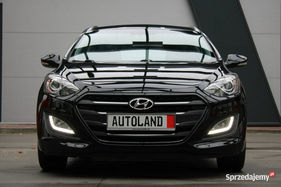 Hyundai i30 Bezwypadkowy bogata wersja nawigacja sprzedam