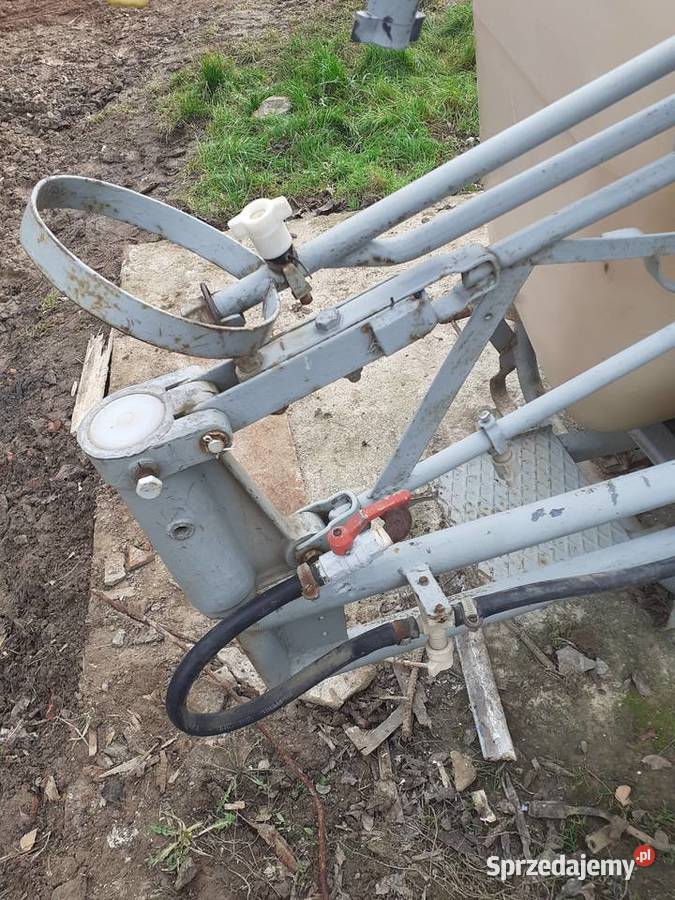 Opryskiwacz termit Dodów