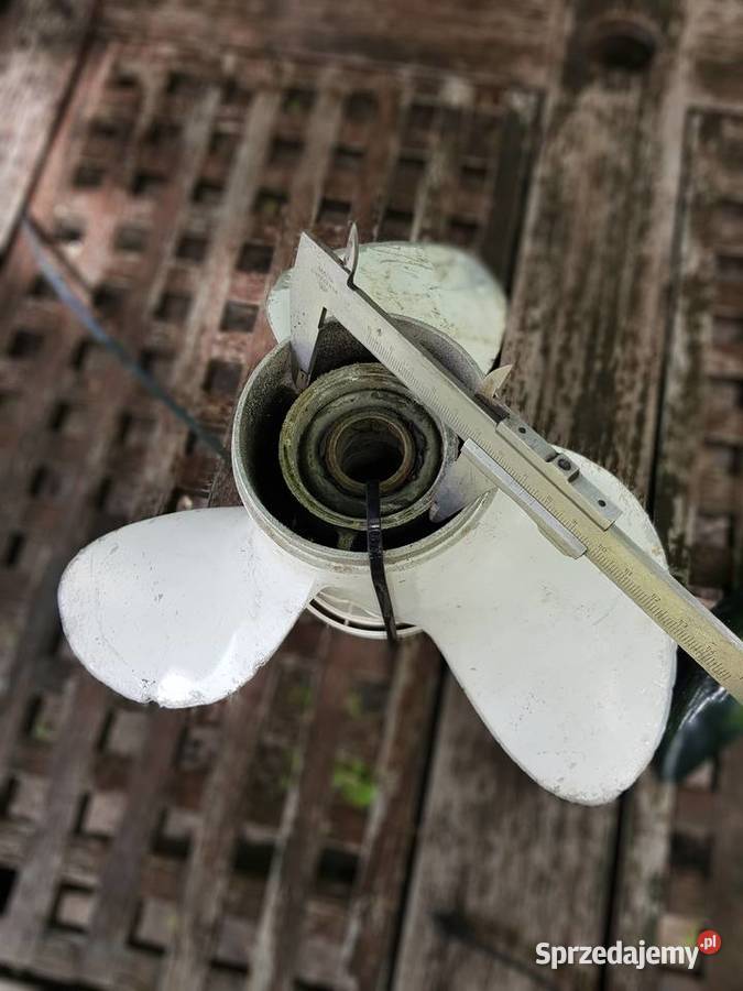 Śruba aluminiowa z nakrętką do Suzuki Evinrude Pozostałe Gorzów Wielkopolski