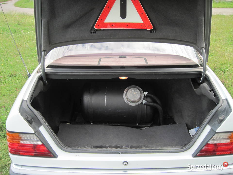Kultowy Mercedes 124