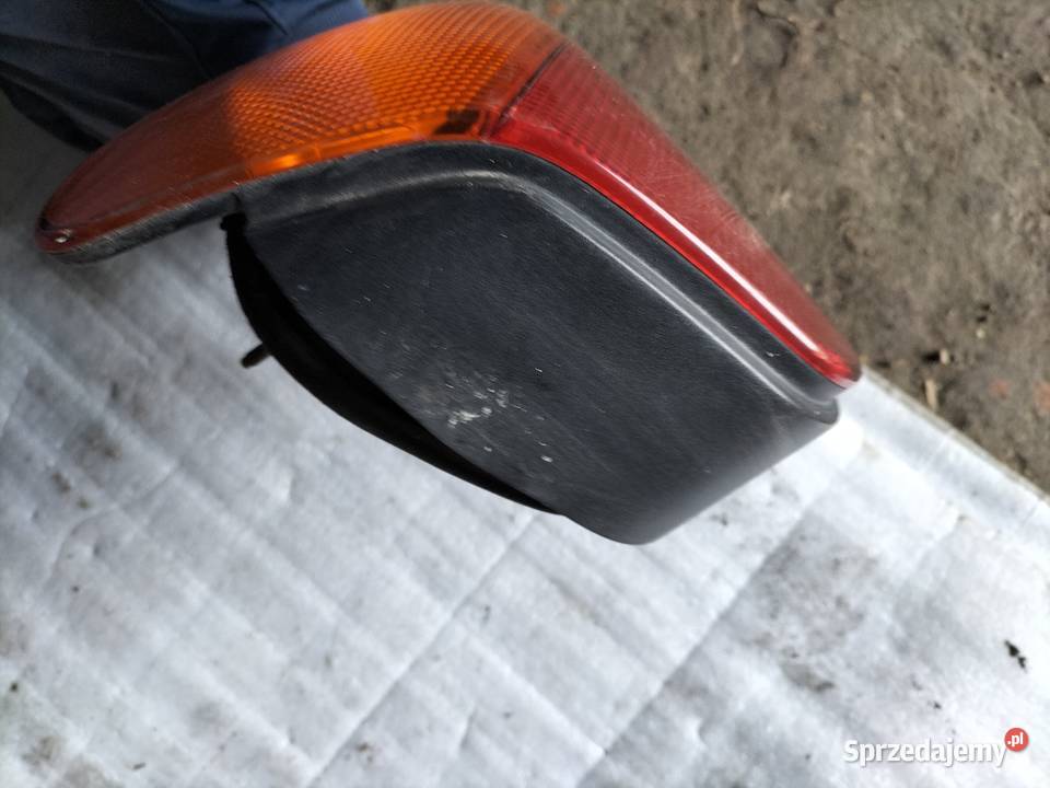 VW POLO 6N LAMPA TYŁ PRAWA Kamień-Kolonia sprzedam