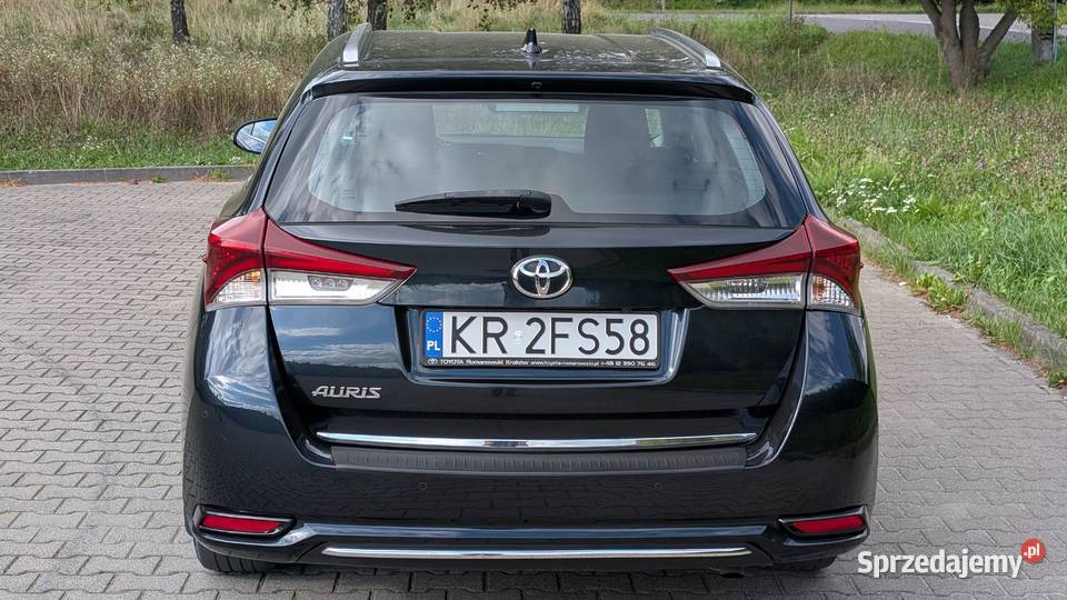 Toyota Auris Turing Sports II Premium 132KM