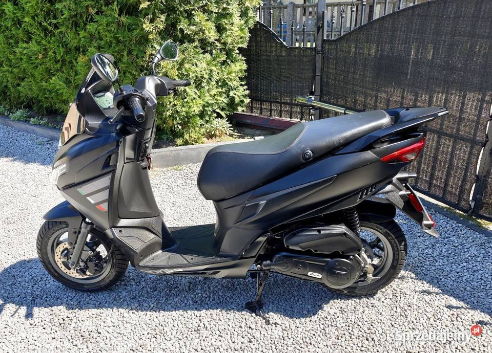 Skuter Aprilia SXR 50cc 2023r 4700 FULL LED 4700km Łask