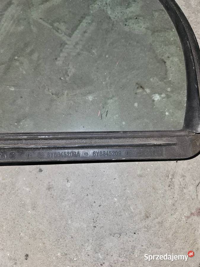 Szyba drzwi lewy tył skoda fabia 1 oryginalna osobowe
