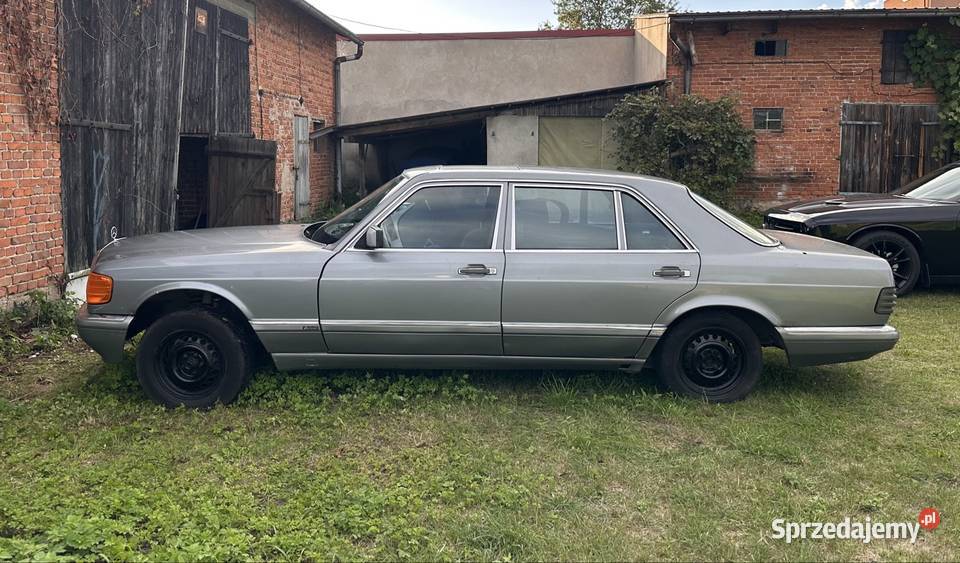 Mercedes W126 560SEL