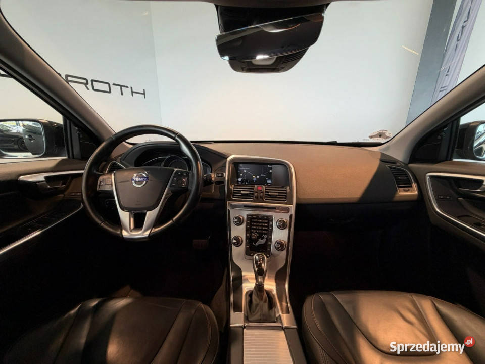Volvo XC 60 I 20082017 czarny Sadlno