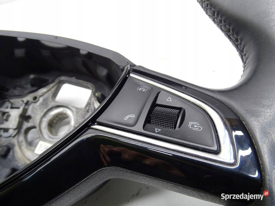 KIEROWNICA SKÓRA MULTI MULTIFUNKCJA SKODA Wyposażenie wnętrza