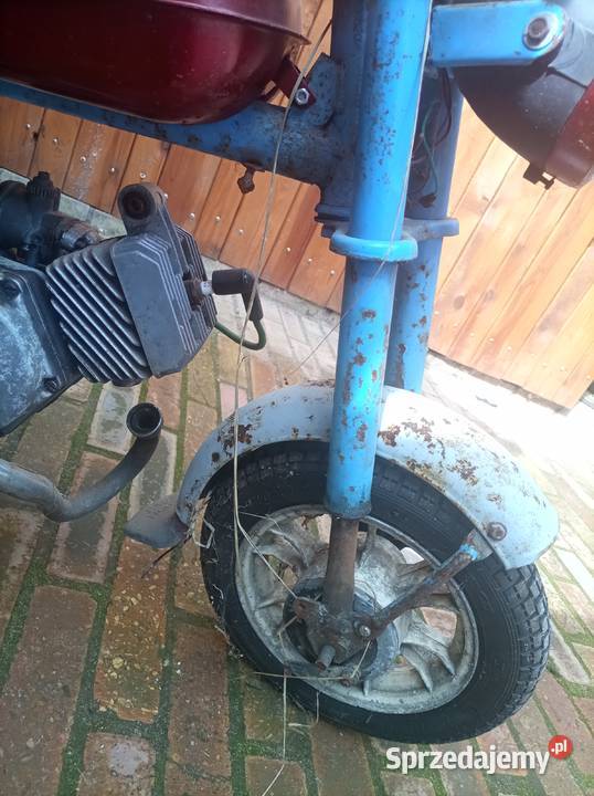 Motorynka m2 Nowogród Bobrzański