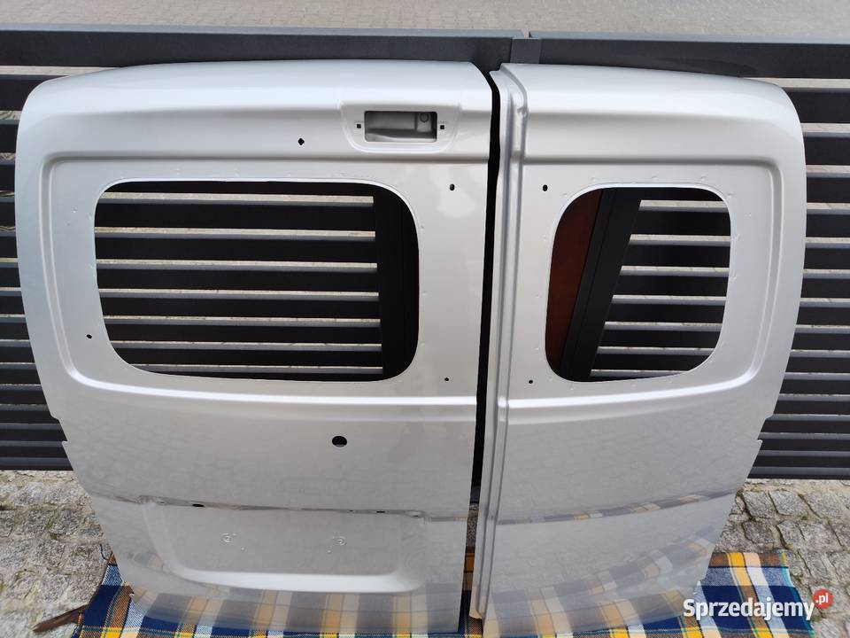 Drzwi tylne skrzydełkowe Nissan NV200 kolor Poznań