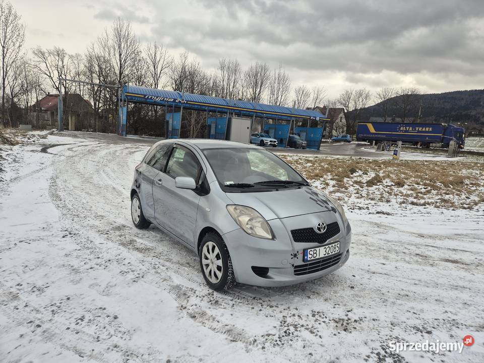 Toyota Yaris 13 87 LPGGAZ HAK Nie zgnita Do Bujaków sprzedam