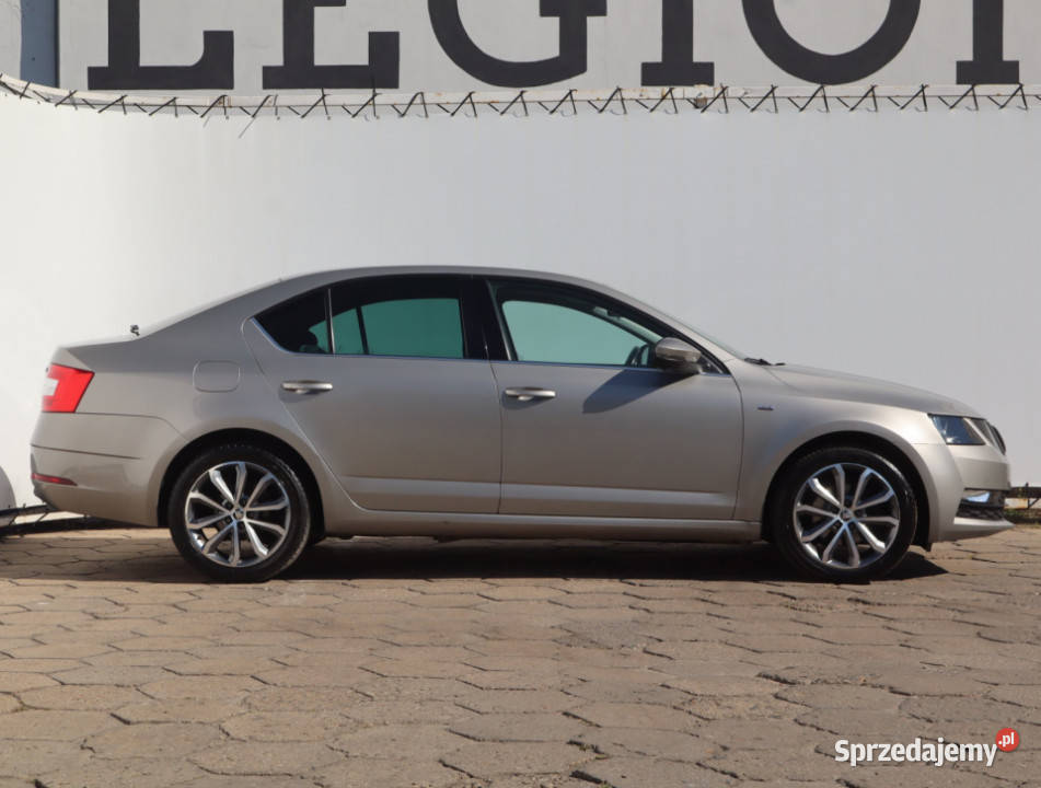 Skoda Octavia 14 TSI manualna