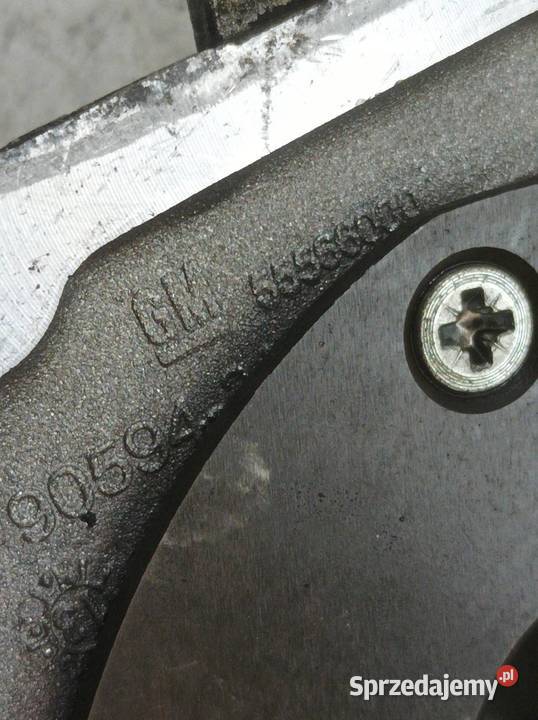 POMPA OLEJU 55566000 20 CDTI Opel Zafira III Rok produkcji 2014