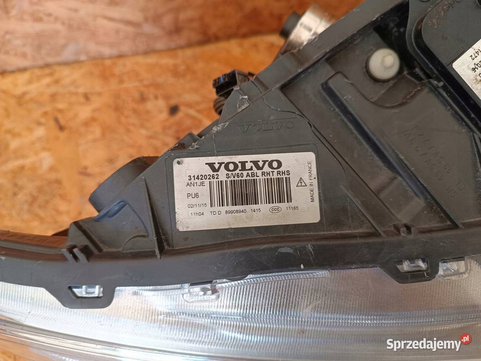 LAMPA PRAWY PRZÓD EU XENON VOLVO S60 V60 LIFT Lampy przednie Nowy Tomyśl