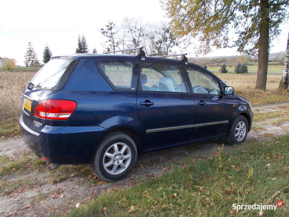 toyota AVENSIS VERSO 20d D4D 03r części z tego osobowe Zamość