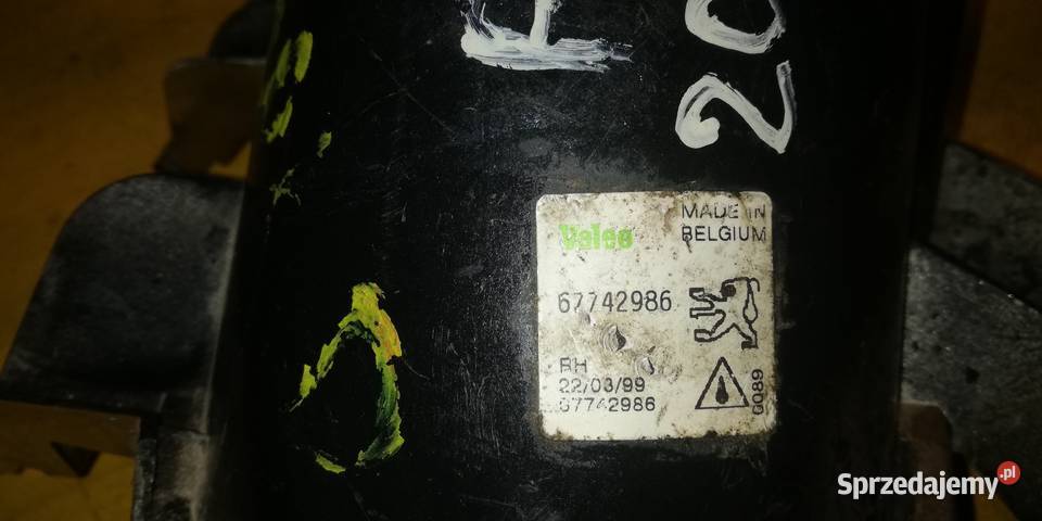 halogen prawy 67742986 Peugeot 206 3D5D Piotrków Trybunalski sprzedam