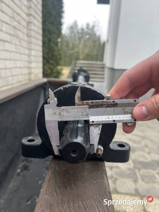 Wał 1 L1090mmdwie końcówki na 6frez Rozrzutnik Zwoleń