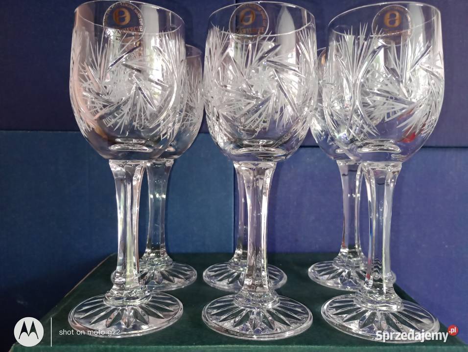 Kryształowe kieliszki do npwina o poj115ml
