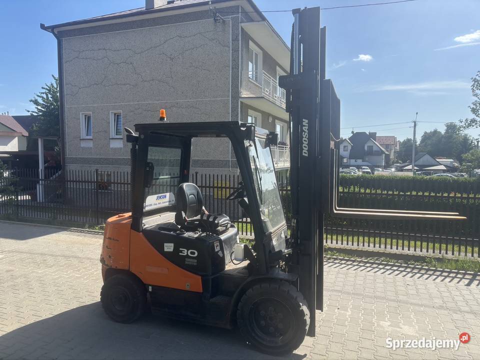 Wózek widłowy doosan 3t 20132011 Doosan Ropczyce sprzedam