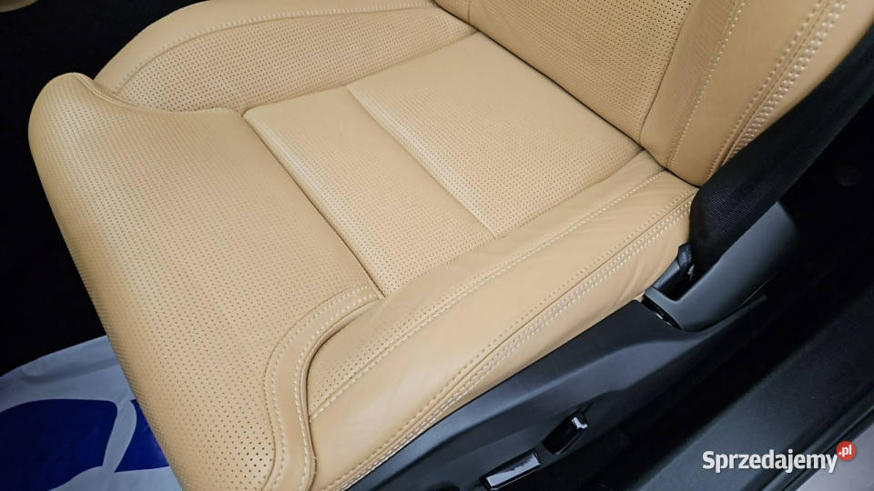 Volvo XC 60 B6 B AWD Ultimate Dark aut Z żółty Warszawa