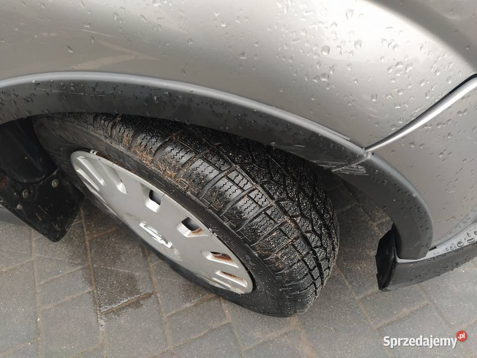 Suzuki Ignis X45 Polift 13 benzyna mały przebieg srebrny Ignis Starachowice