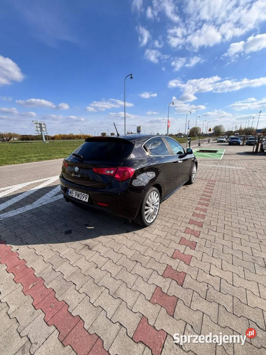 Alfa Romeo Giulietta 14 TB Distinctive 120 TJET Warszawa