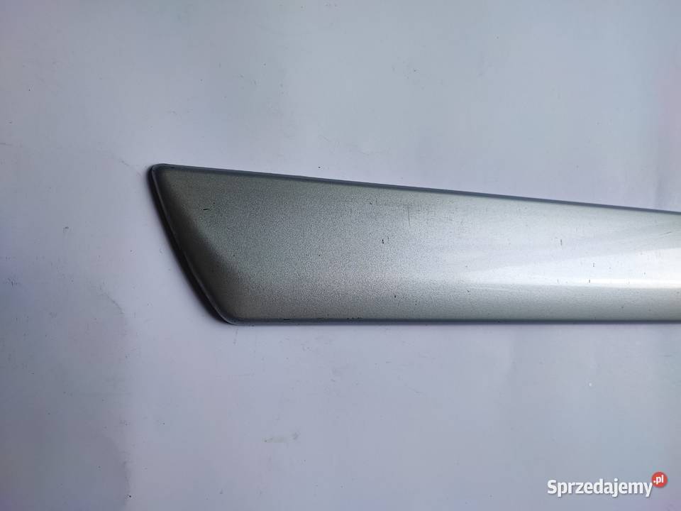 Listwa drzwi Suzuki Liana Karoseria