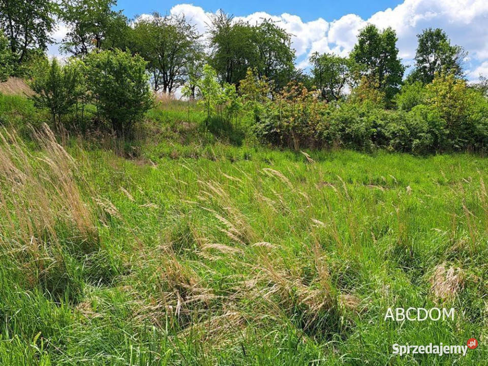 Dojazdów Działka Budowlna pow700 M2 budowlana