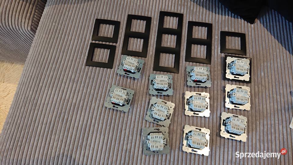 Wyłączniki Ospel czarny mat Władysławowo