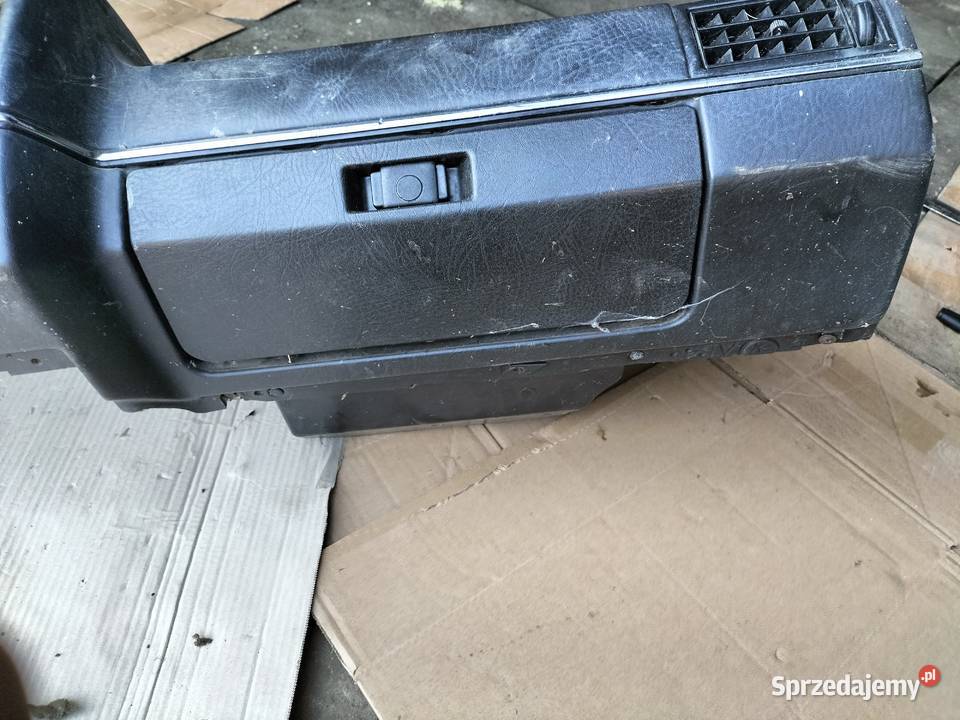 VW GOLF II 2 JETTA 2 DESKA ROZDZIELCZA KONSOLA Kamień-Kolonia