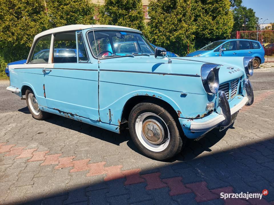 Triumph Herald klasyk zabytkowy silnik pali auto Tarnów
