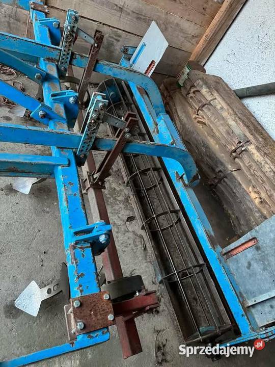 Siewnik do kukurydzy gruber agregat uprawowy świętokrzyskie Pacanów