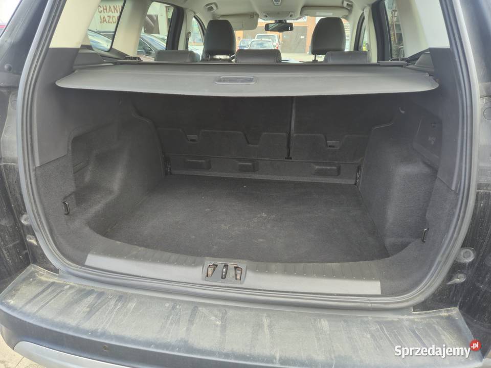 Ford Kuga welurowa tapicerka