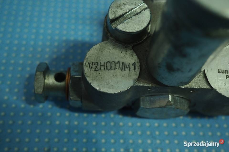 Pompa zasilająca Autosan Żuraw V2H001M1 dostawcze