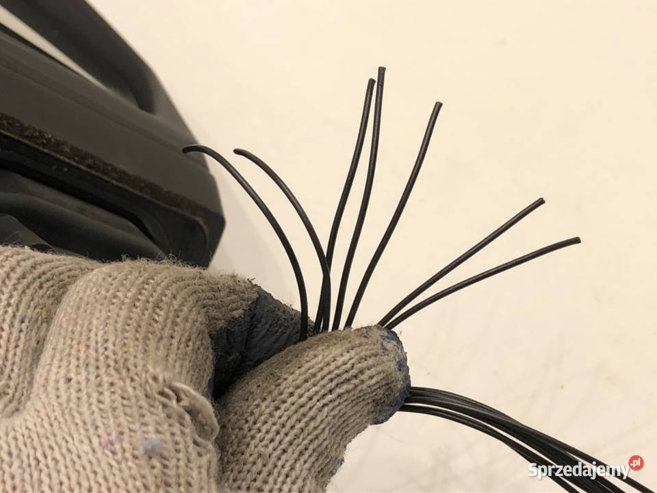 LUSTERKO LEWY MERCEDES W169 Hatchback 0412