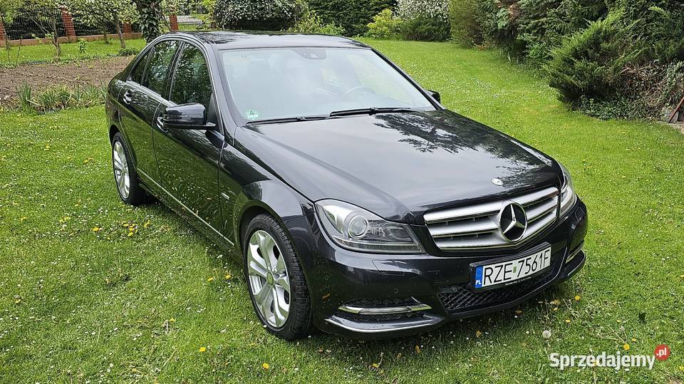 MercedesBenz Klasa C W204 18 Mercedes C250 CGI elektrycznie ustawiane fotele