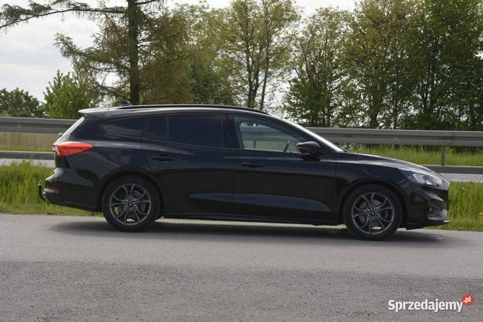 Ford Focus 10EcoBoost STLine doinwestowany hak sprzedam
