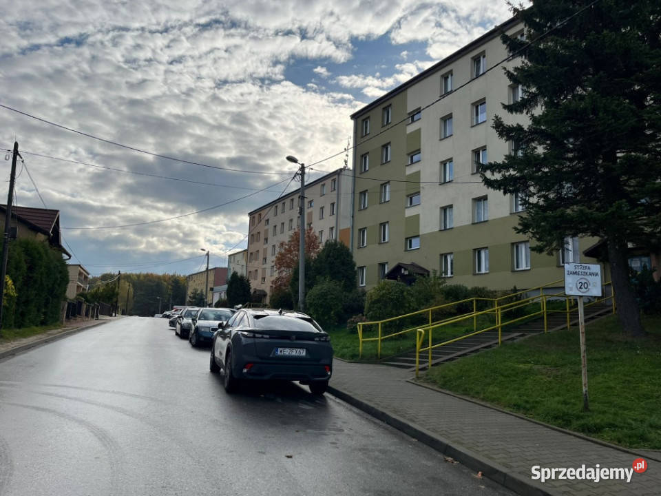 Mieszkanie kawalerka na sprzedaż Rok budowy 1972 Wolbrom sprzedam