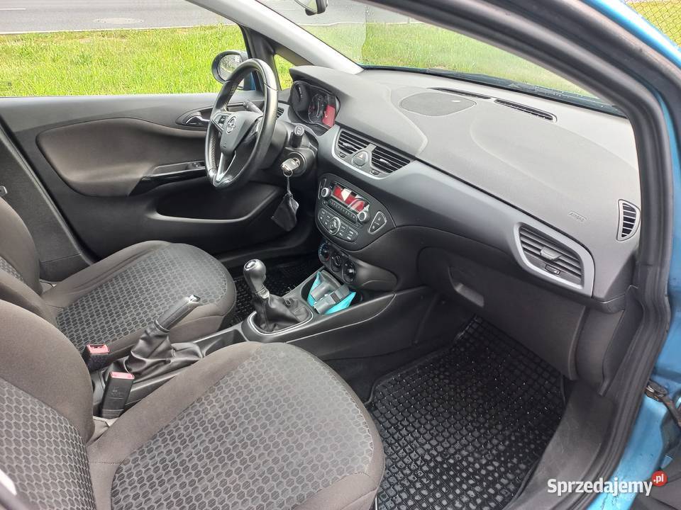 Piękna Corsa nieuszkodzony