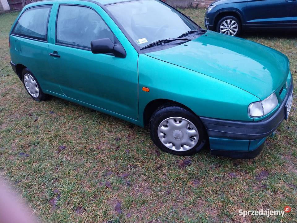 Sprzedam samochód Seat Ibiza 10 1995r 180 manualna Nowe Piekuty