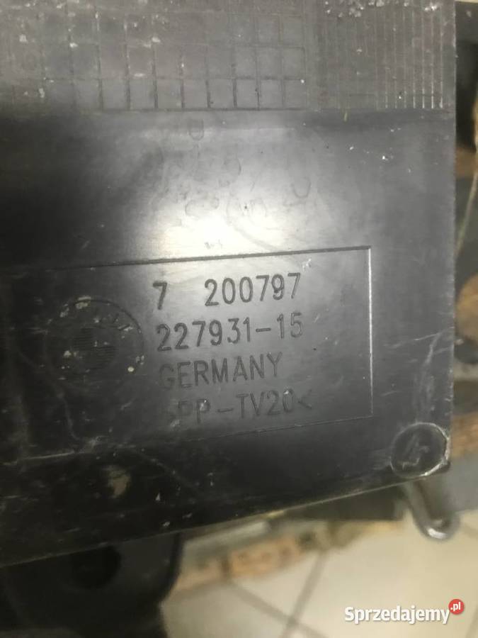 BMW F10 F11 KANAŁ WLOT POWIETRZA LEWY 7200797 Warszawa sprzedam