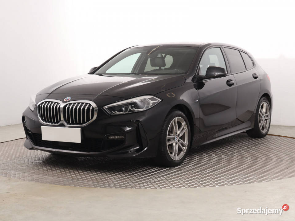 BMW 1 118i Rok produkcji 2022 Seria 1 Katowice sprzedam