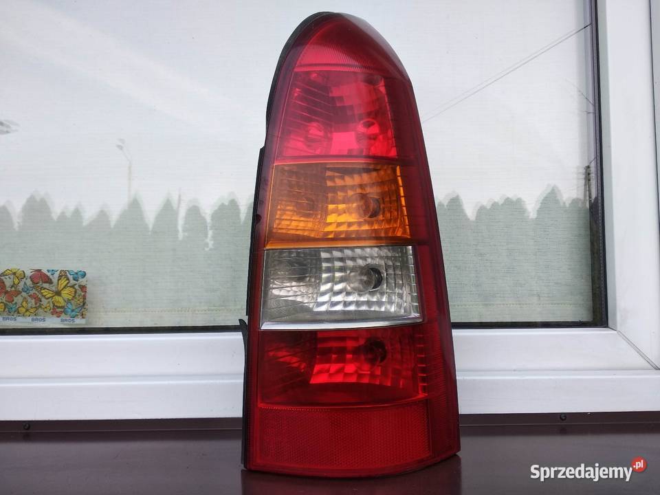 Opel Astra G kombi Caravan lampa tył tylna prawa Sieradz