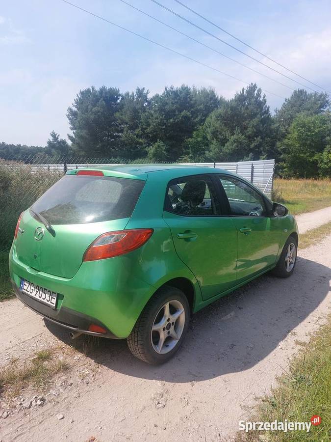 Mazda 2 14 benzyna 2009 r 2