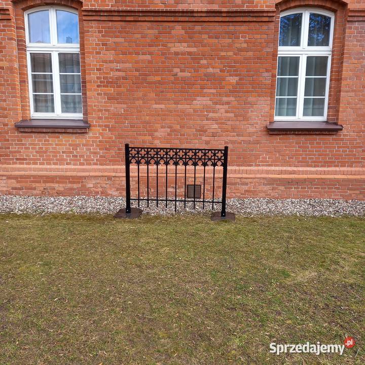 PRZĘSŁO GOTYCKIE SŁUPKI OGRODZENIOWE ŻELIWNE